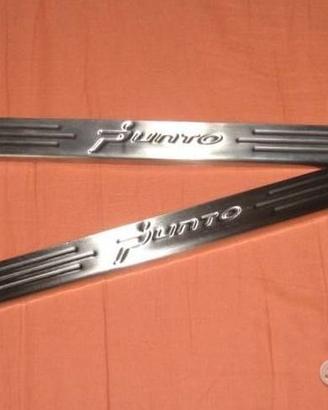 Battitacco porte inox FIAT GRANDE PUNTO con logo