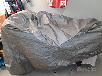 Telo copriscooter pari al nuovo