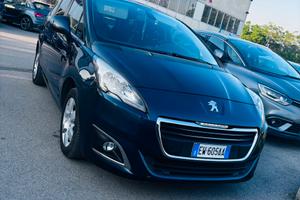 Peugeout 50008 7 posti
