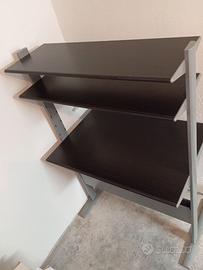 Scrivania IKEA Fredrik