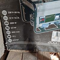 generatore nuovo 2000 kW 15 litri serbatoio benzin