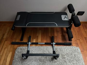 Panca per addominali.