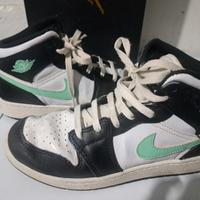 AIR JORDAN 1 MID (GS)