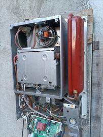 Caldaia junkers ceraclass balcon e incasso zwa 24-