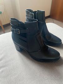 Stivaletto nero tacco cm 6 n .40