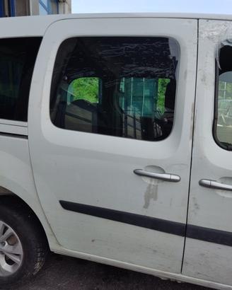 Porta laterale dx nuda RENAULT KANGOO del 2017