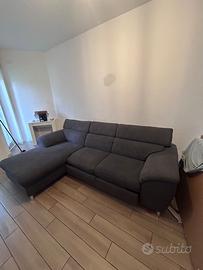 Divano letto con pensiola