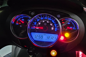 Beverly 300 S i. e. ABS-ASR Police