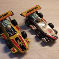 Collezione vintage due modellini auto go kart.