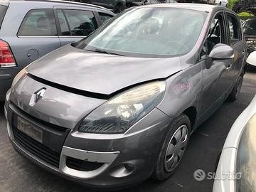 RENAULT SCENIC 2012