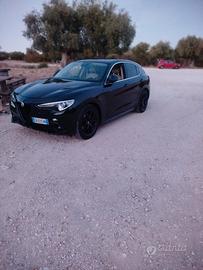 alfa Stelvio 2200  210 cv