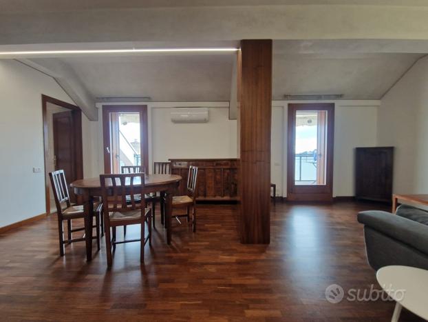 TWO-BEDROOM APARTMENT ON THE TOP FLOOR WITH PANORA