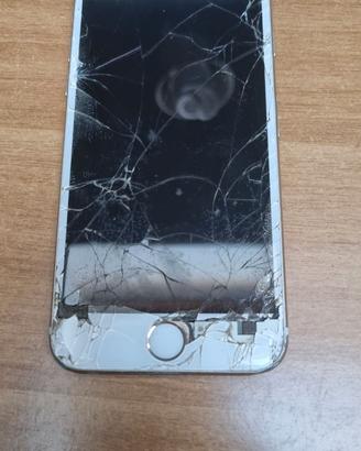 2793-Smartphone Apple iPhone 6 A1586