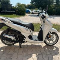 HONDA SH 300i 2017 - 27.000km