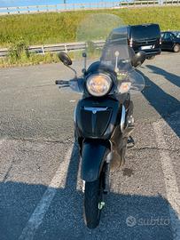 Scarabeo 200