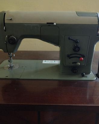 Macchina da cucire borletti 1102 Superautomatica