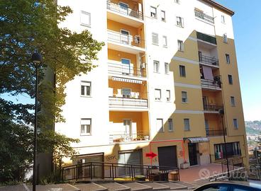 Via Caserma locale mq. 30