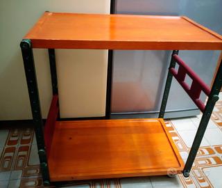 Carrello cucina in vero legno ciliegio.