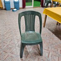 60 sedie di plastica