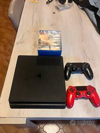PLAYSTATION 4 con 2 joystick E GIOCHI