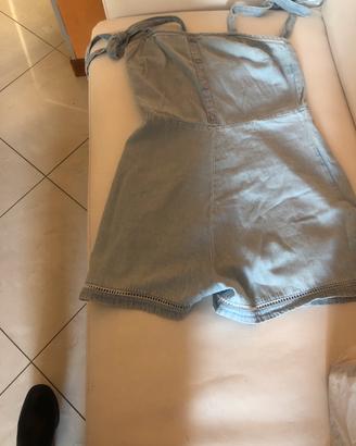 Vestito a pantaloncini
