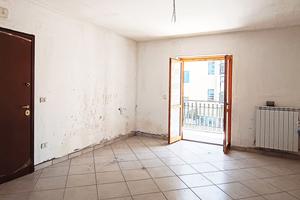 Ampio appartamento con giardino box e cantina