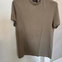 T-shirt Asos Design taglia S