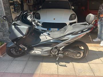 Tmax 560 2021