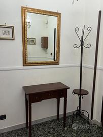  specchio e appendiabiti 