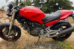Ducati monster M900