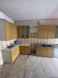 cucina , cameretta e camera da letto