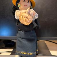 Bambola in stoffa peruviana