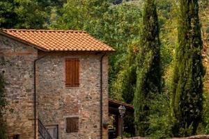 Rustico / Casale di 200 m² con più di 5 locali a L