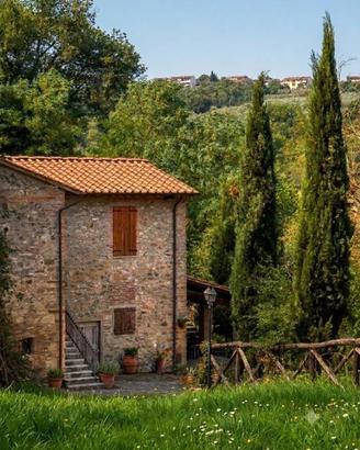 Rustico / Casale di 200 m² con più di 5 locali a L