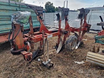 Aratro trivomere chialvaratri