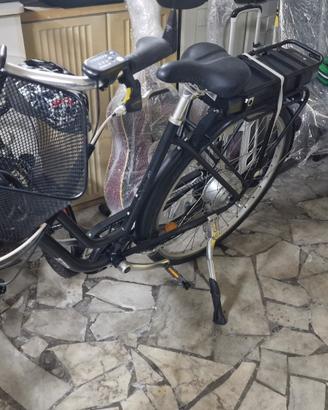Bicicletta elettrica Decathlon 