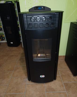 stufa a pellet 18 kw 