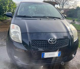 Toyota yaris 2008