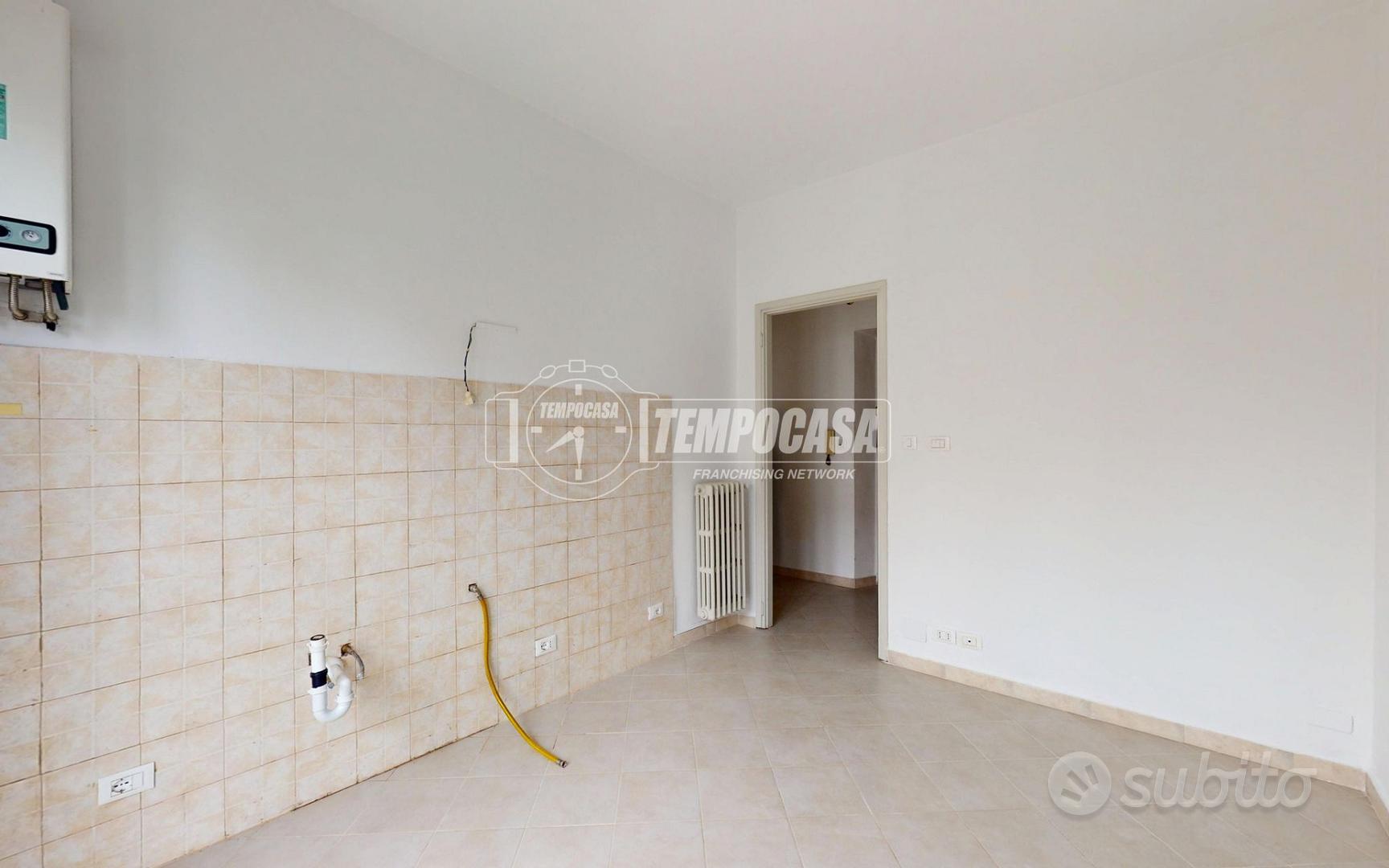 BILOCALE LIBERO SUBITO CON BOX AUTO! - Vista 6