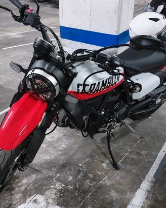 Ducati Scrambler Urban Motard