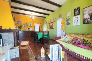 3 LOCALI A POGGIO CATINO