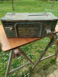 cassetta portamunizioni 1944