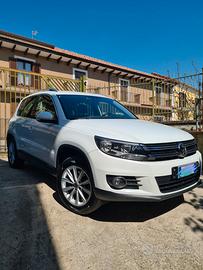 VOLKSWAGEN Tiguan - 2015 CAMBIO AUTOMATICO 4MOTION