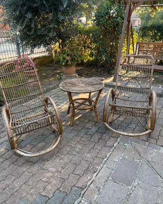 Sedie piu tavolo da giardino
