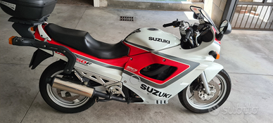 Suzuki GSX 750 F