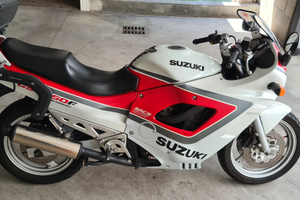 Suzuki GSX 750 F