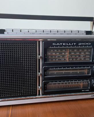 radio Grundig Satellit 2100