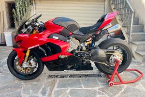 DUCATI PANIGALE V4