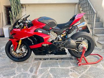 DUCATI PANIGALE V4