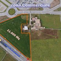 Terreno d3 con annessa villa